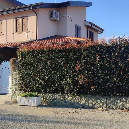 Villetta Aurora Villaggio Porto Ada A 2 Passi Dal Mare Pizzo  Luaran gambar