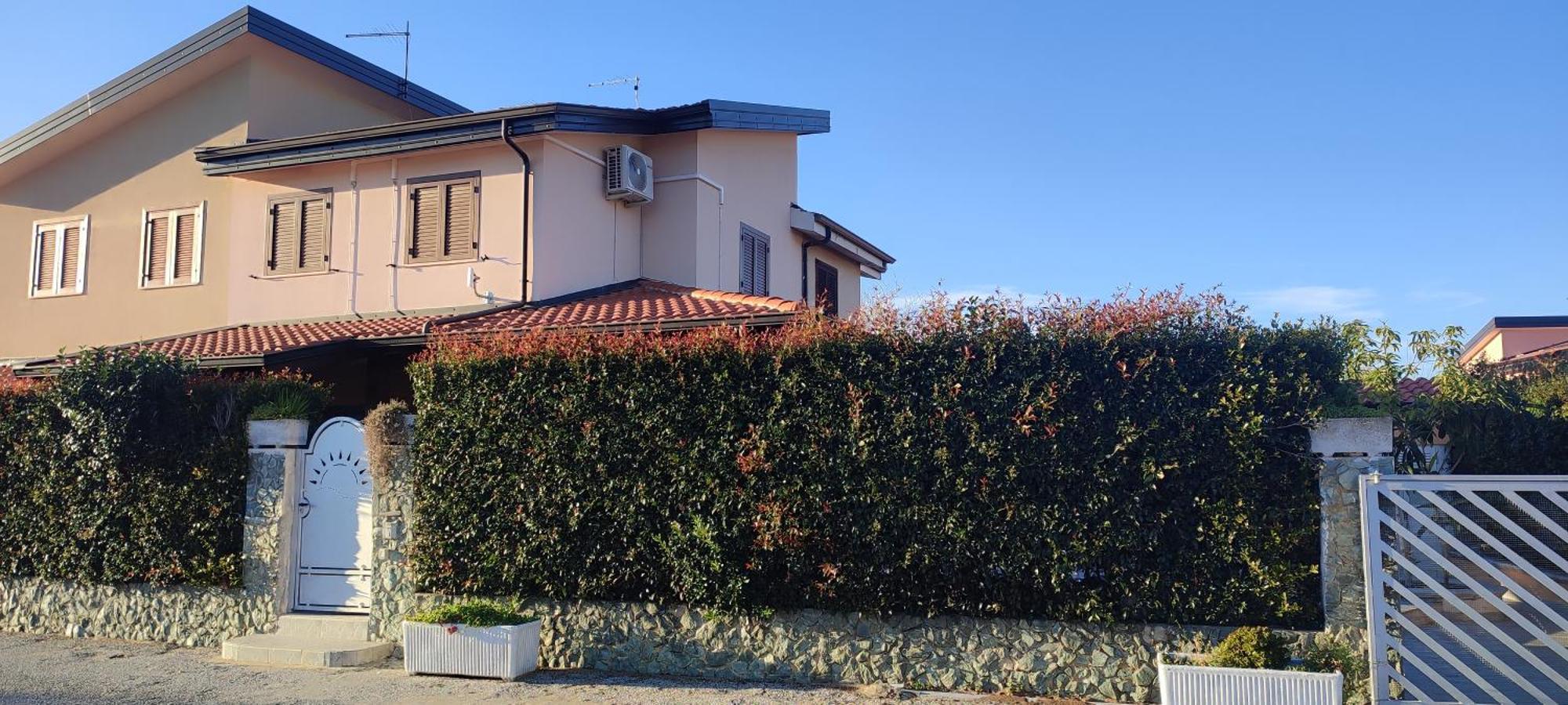 Villetta Aurora Villaggio Porto Ada A 2 Passi Dal Mare Pizzo  Luaran gambar