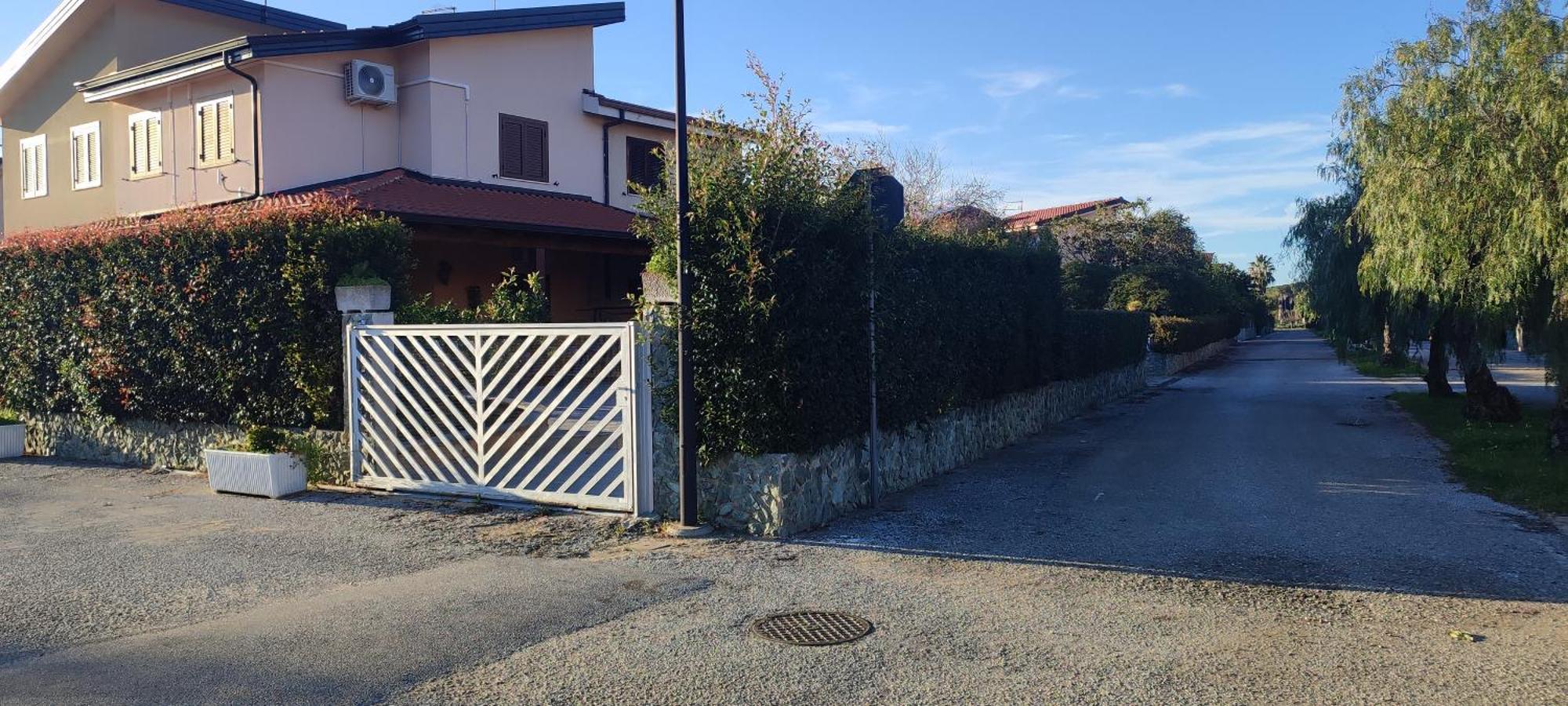 Villetta Aurora Villaggio Porto Ada A 2 Passi Dal Mare Pizzo  Luaran gambar